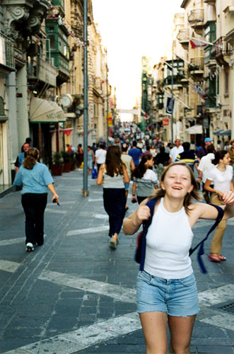 Юлия Власова в Валлетте, Мальта, 2001. Julia Vlasova in Valetta, Malta
