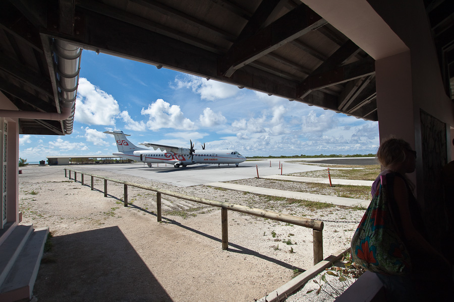 ATR72 F-OIQU, аэропорт Мангарева, архипелаг Гамбье, Французская Полинезия