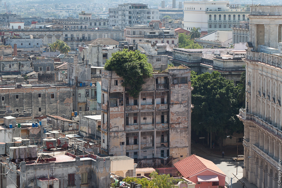 Крыши исторического колониального центра Гаваны, Куба