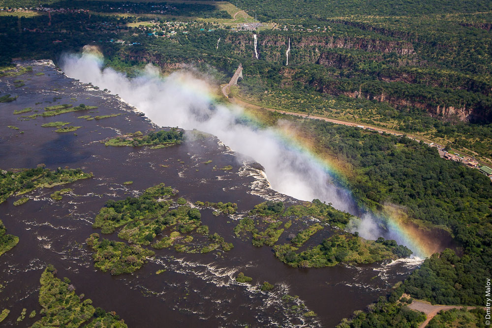 Водопад Виктория, Замбези, Замбия, Зимбабве. Victoria Falls, Zambezi, Zambia, Zimbabwe