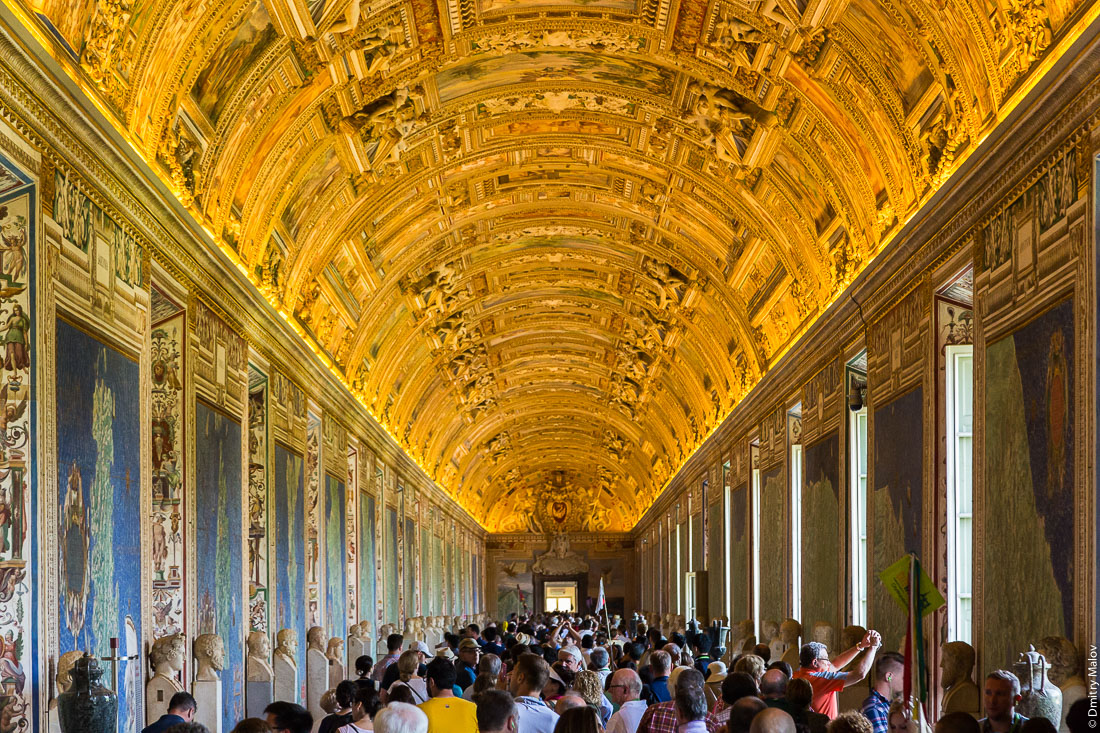 Залы Ватиканского музея. Inside Vatican Museums