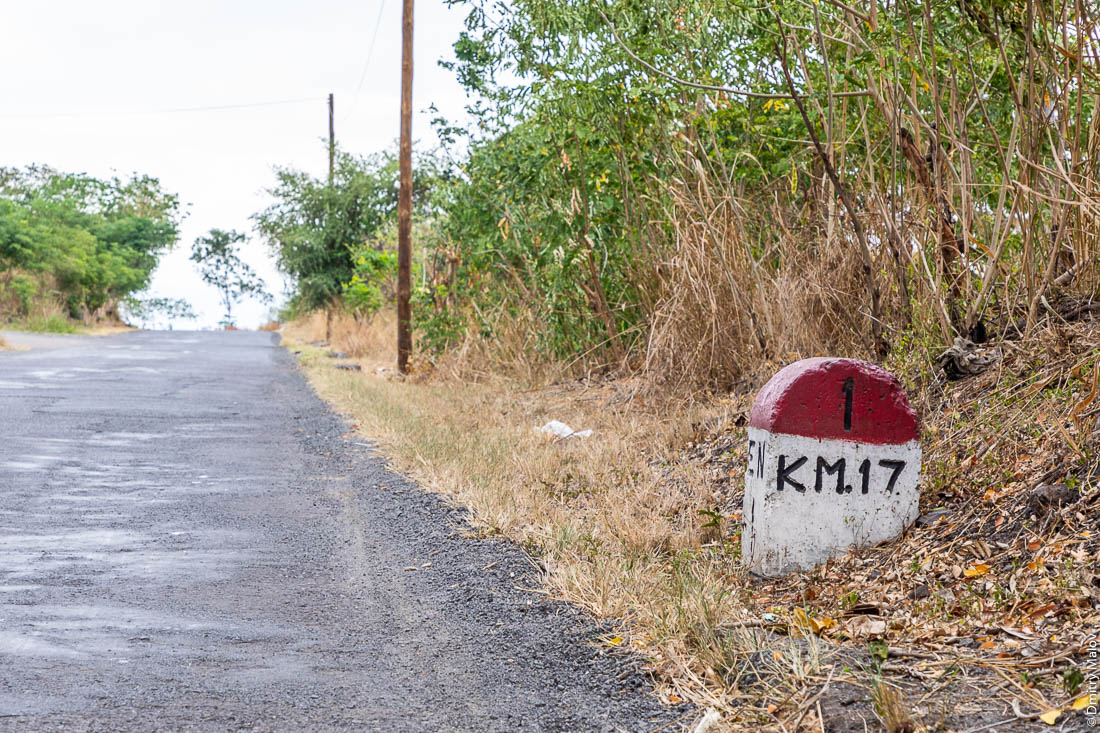 Колониальный португальский километровый столб PK, Сан-Томе и Принсипи, Африка