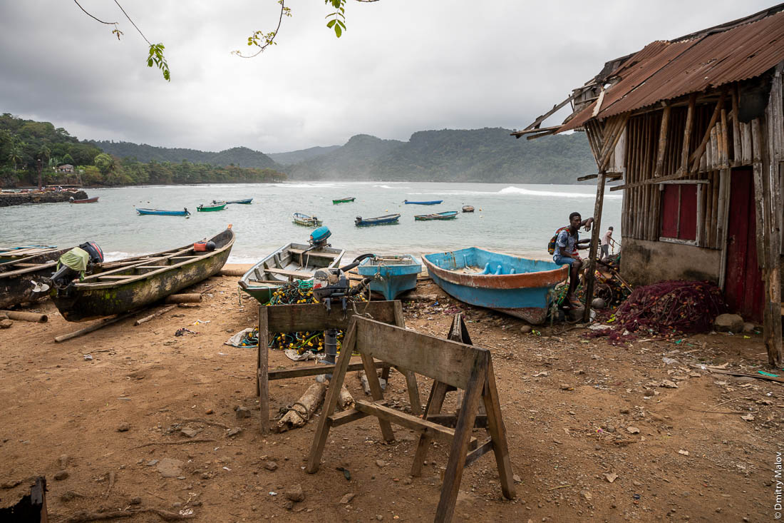 Рыбацкая деревня Порту-Алегри, Сан-Томе и Принсипи, Африка. Porto Alegre, São Tomé and Príncipe